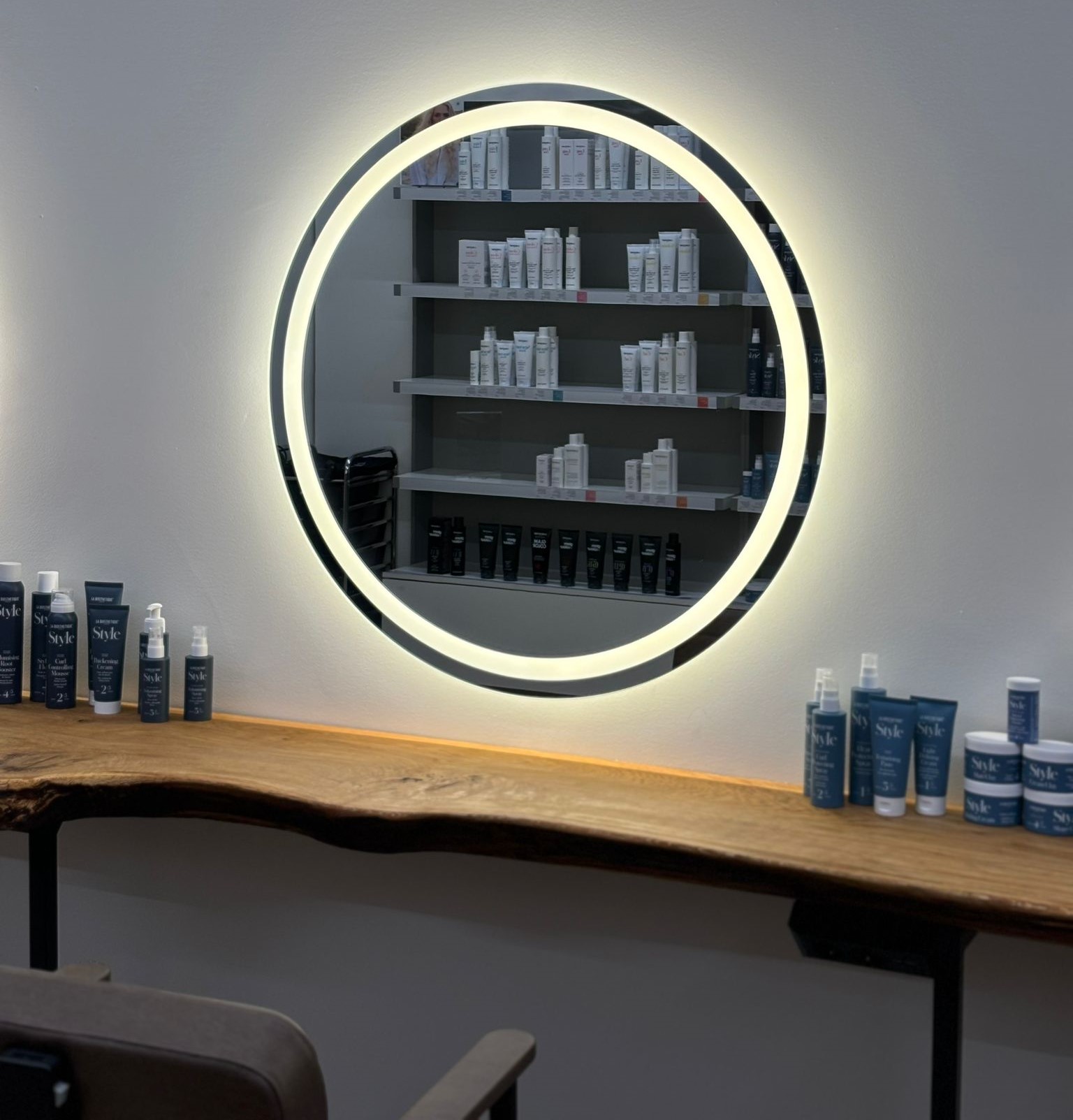 Salon